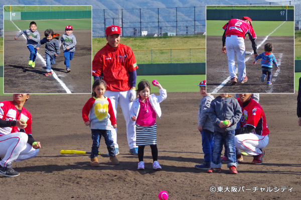 たくさんのお子さんたちがグラウンドで野球を楽しんでいました
