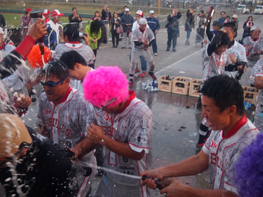 06BULLS �D���r�[������