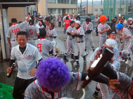 06BULLS �D���r�[������