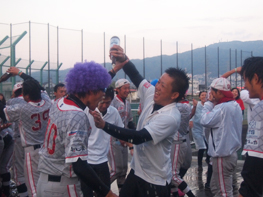 06BULLS �D���r�[������