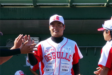 06BULLS vs �P�H Go To WORLD ���[�O�� 2014.10.16