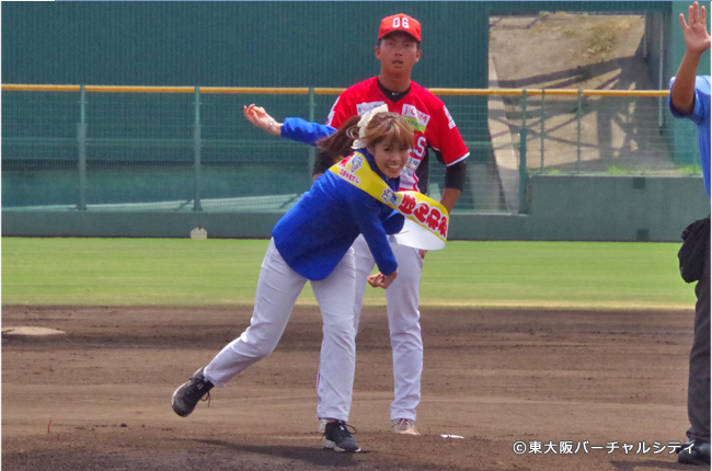 ほんわか商店街二代目ほんわかガールさんが始球式