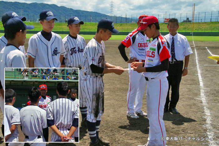 試合前には恒例の中学校大阪府準硬式大阪選抜と記念試合を開催