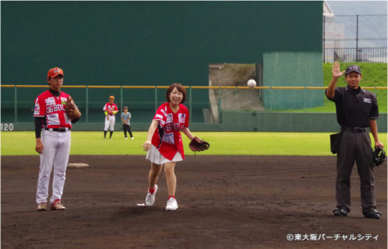J:COM東大阪局 江口様が始球式